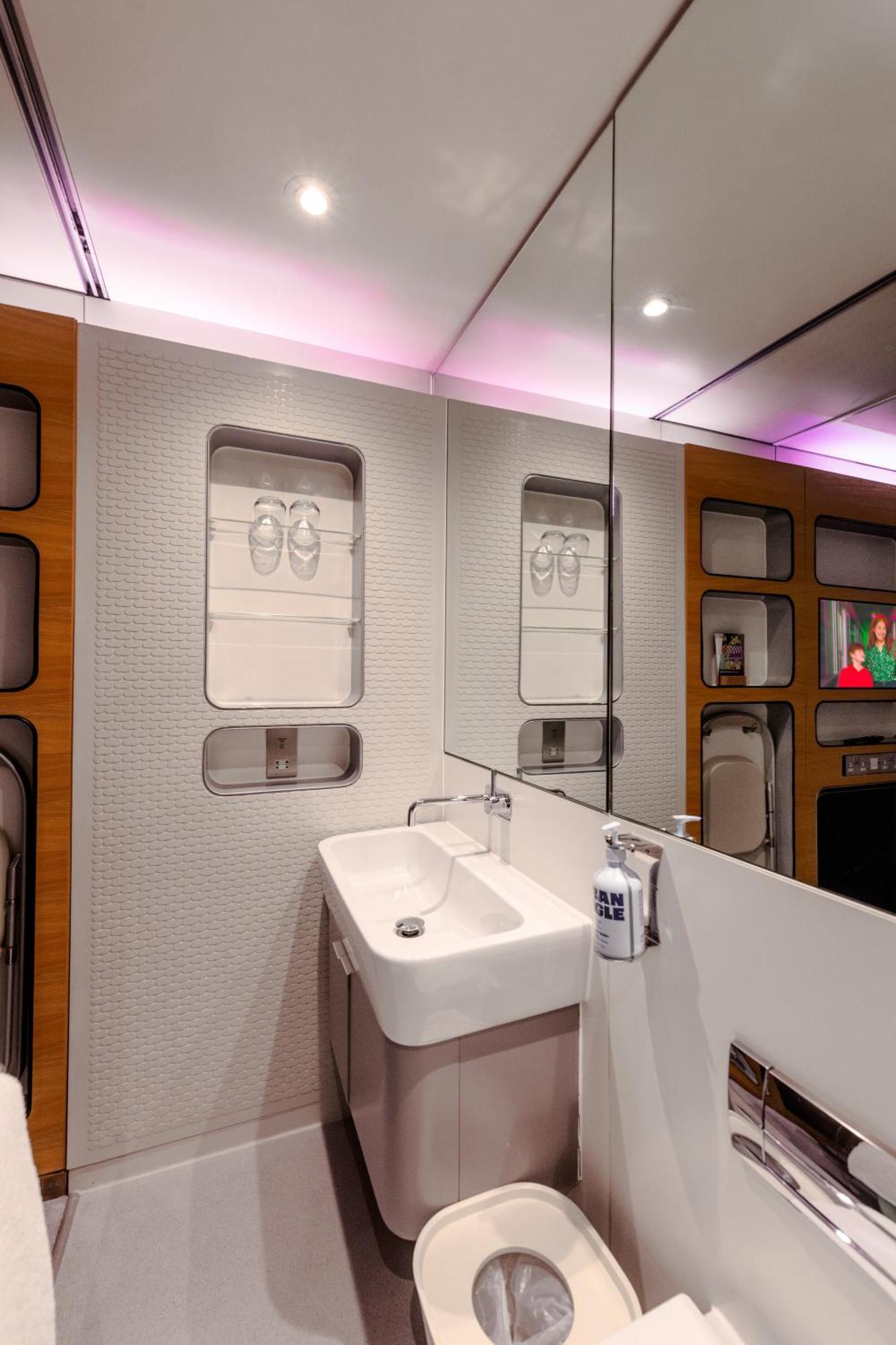 Yotelair London Gatwick Airport Horley Exterior foto